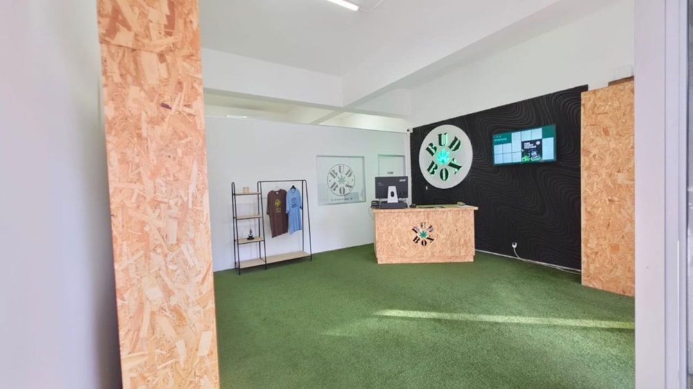 Commercial Building to rent in Windermere - 1DA1740862 Commercial Building to rent in Windermere - 1DA1740862