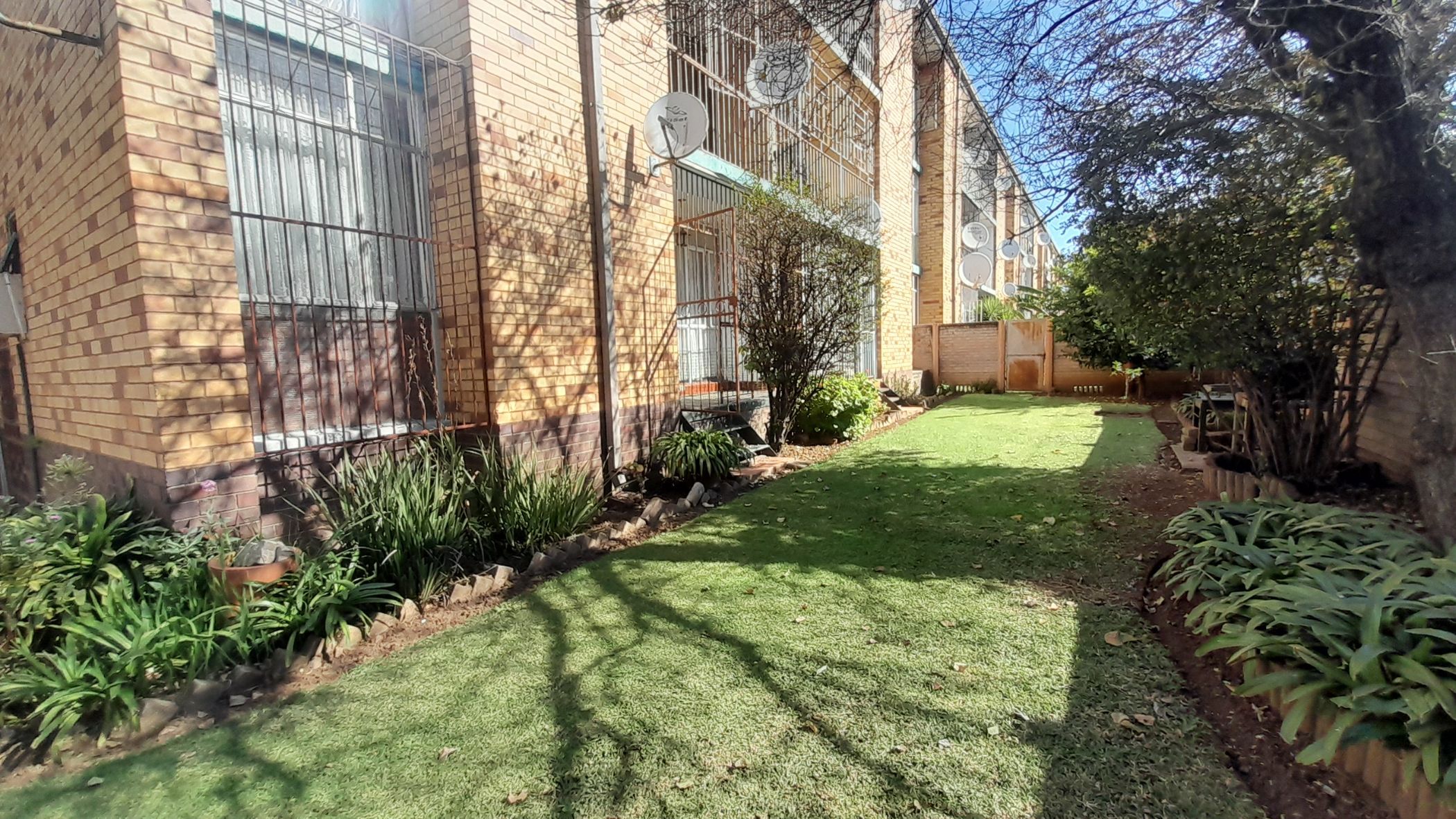 Apartment for sale in Vanderbijlpark CW 3 - 1VT1740895