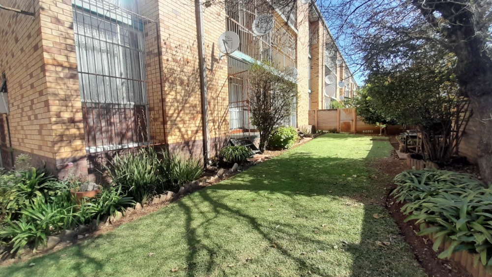 Apartment for sale in Vanderbijlpark CW 3 - 1VT1740895