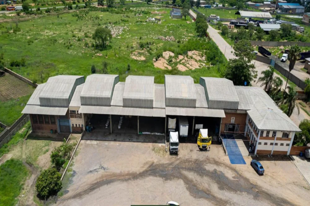 Commercial industrial property for sale in Kelvin, Zimbabwe - 3ZB1740951 Commercial industrial property for sale in Kelvin, Zimbabwe - 3ZB1740951