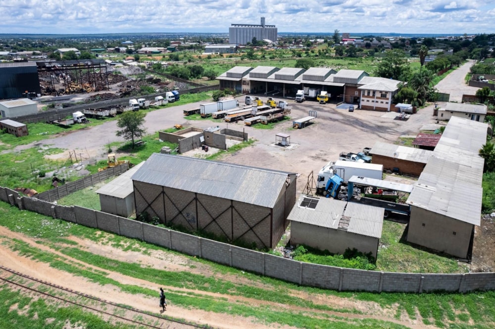 Commercial industrial property for sale in Kelvin, Zimbabwe - 3ZB1740951 Commercial industrial property for sale in Kelvin, Zimbabwe - 3ZB1740951