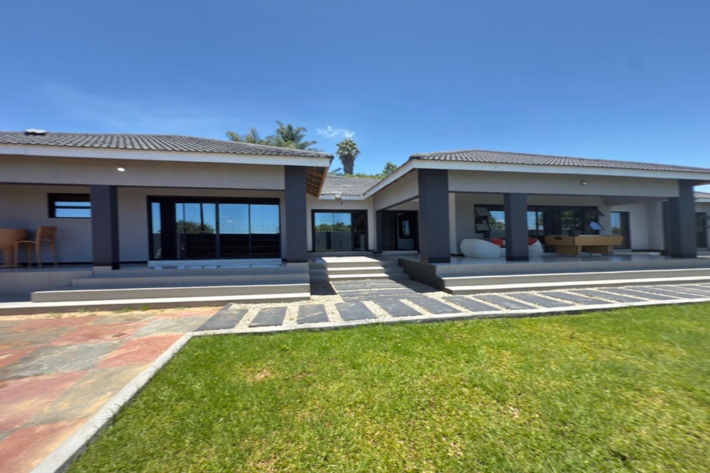 House for sale in Selbourne Park, Zimbabwe - 3ZB1740957 House for sale in Selbourne Park, Zimbabwe - 3ZB1740957