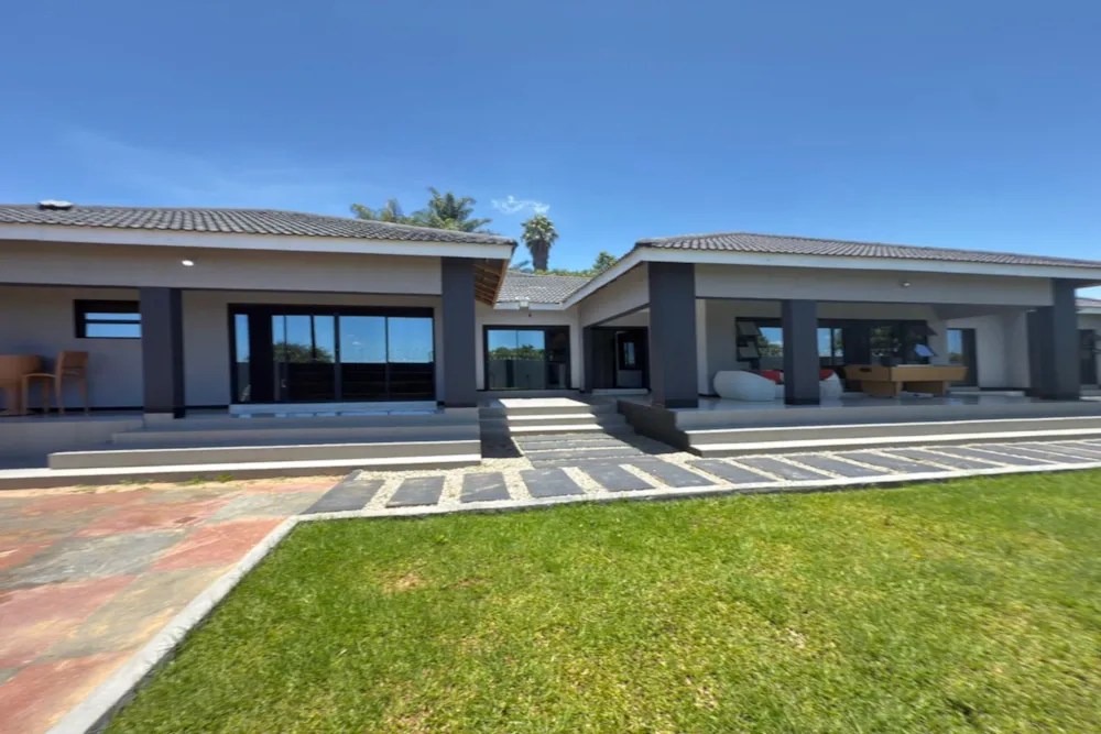 House for sale in Selbourne Park, Zimbabwe - 3ZB1740957 House for sale in Selbourne Park, Zimbabwe - 3ZB1740957