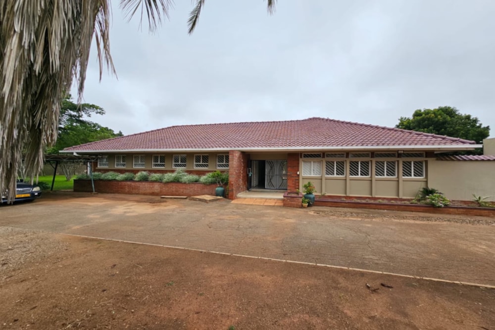 House for sale in Kumalo, Bulawayo, Zimbabwe - 3ZB1740985