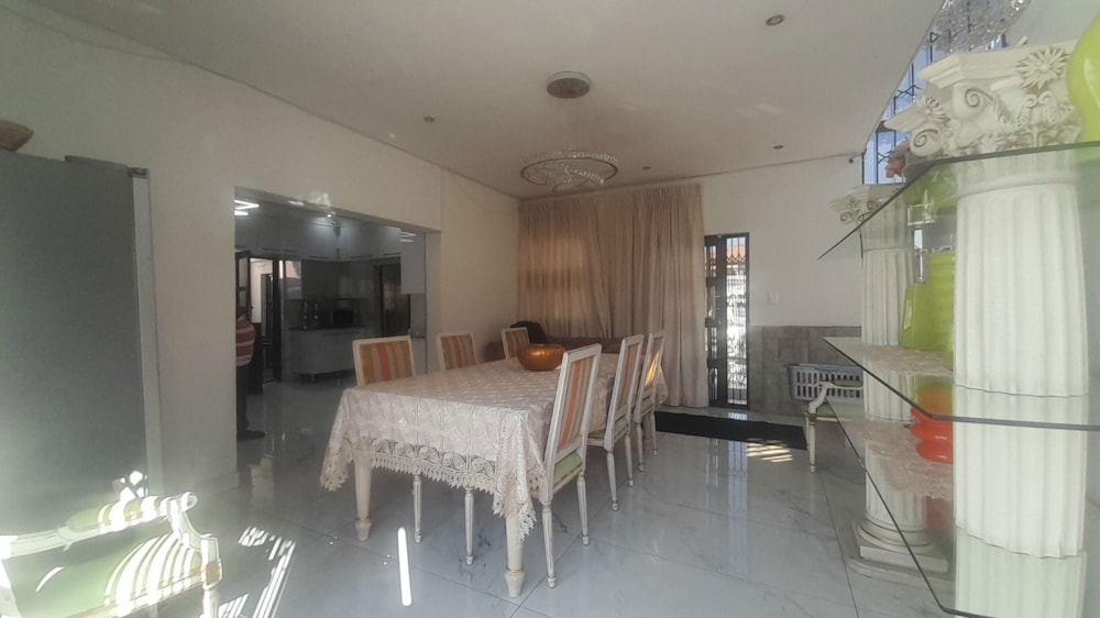 House for sale in Vanderbijlpark SE 3 - 1VT1741028