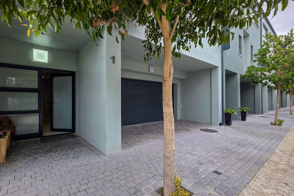 Townhouse for sale in Royal Ascot - 1TV1741112 Townhouse for sale in Royal Ascot - 1TV1741112