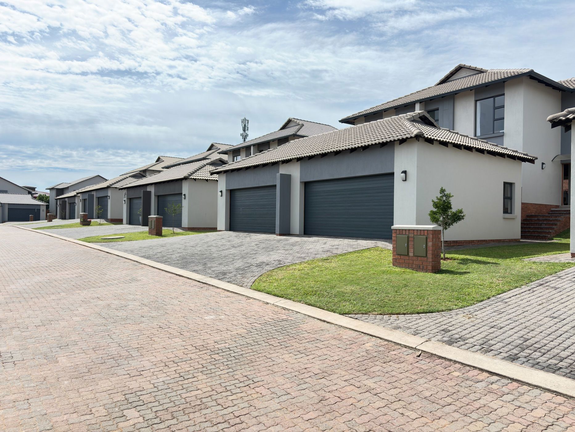 Double-storey cluster for sale in Stonehenge - 1NS1741116