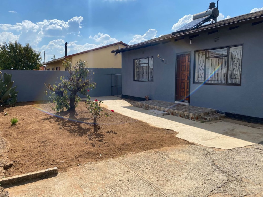 House to rent in Soweto - RAL1741146