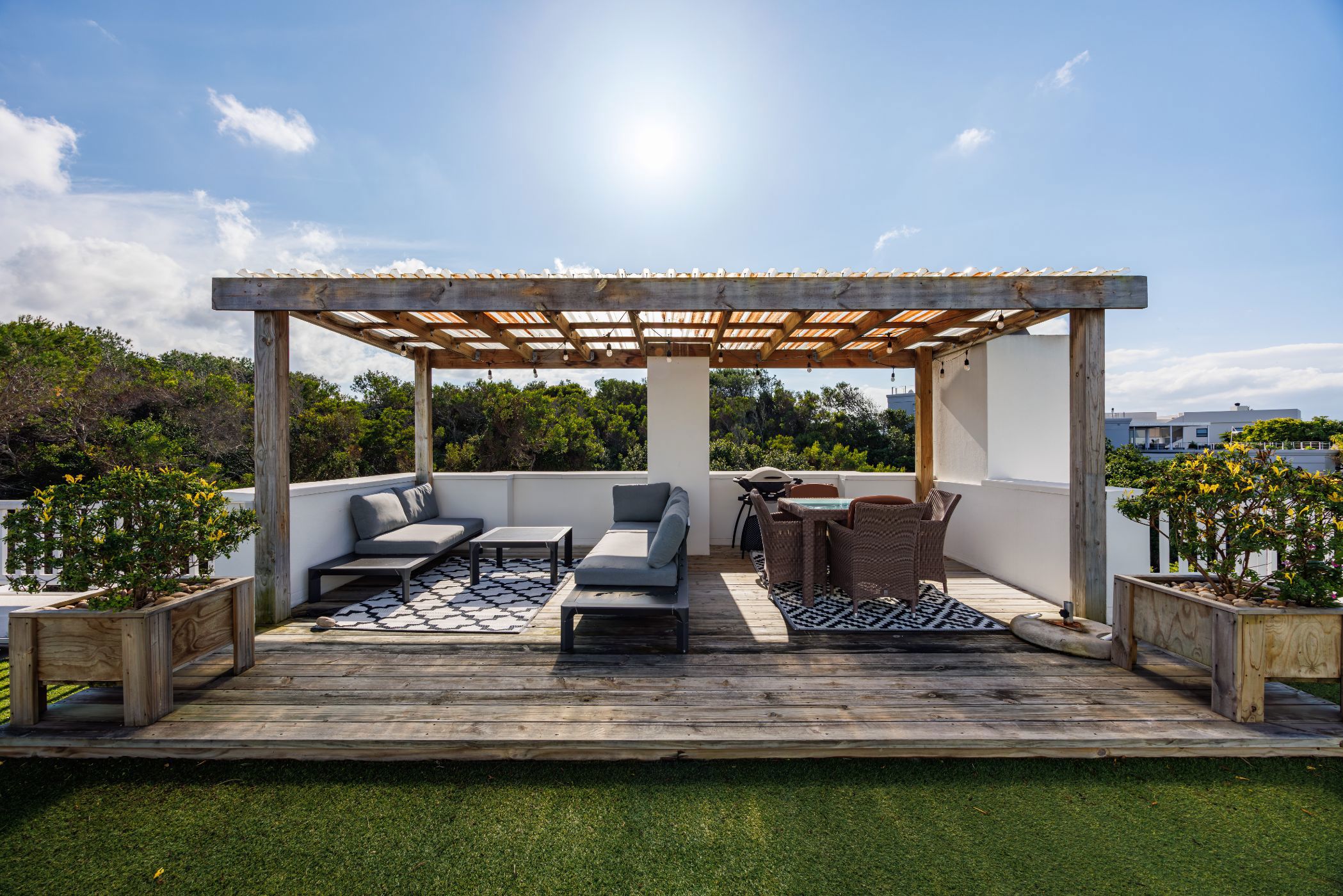 Penthouse apartment to rent in Plettenberg Bay - 1KG1741169