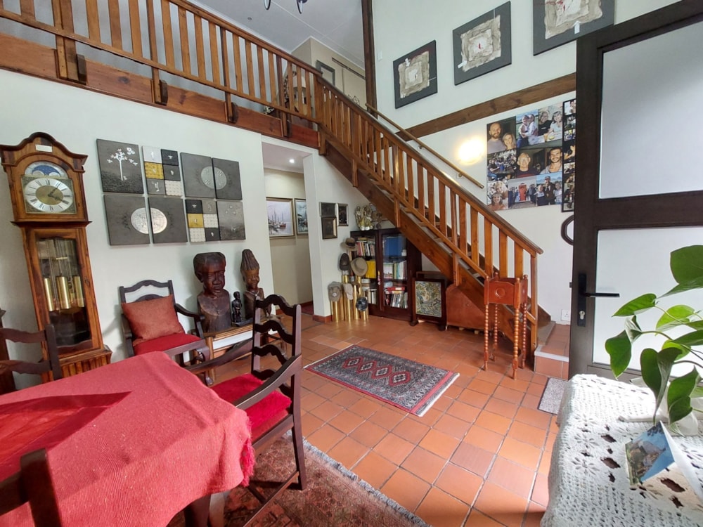 Multi-storey house for sale in Riversdale, Garden Route - 1SR1741200 Multi-storey house for sale in Riversdale, Garden Route - 1SR1741200