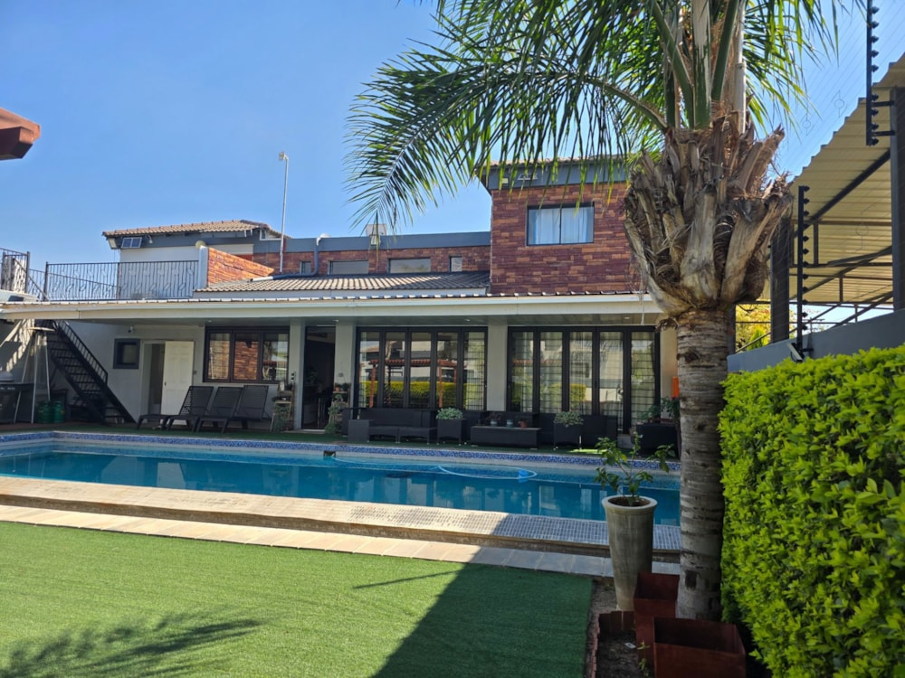 Security estate home for sale in Gaborone North, Botswana - 3BO1741264