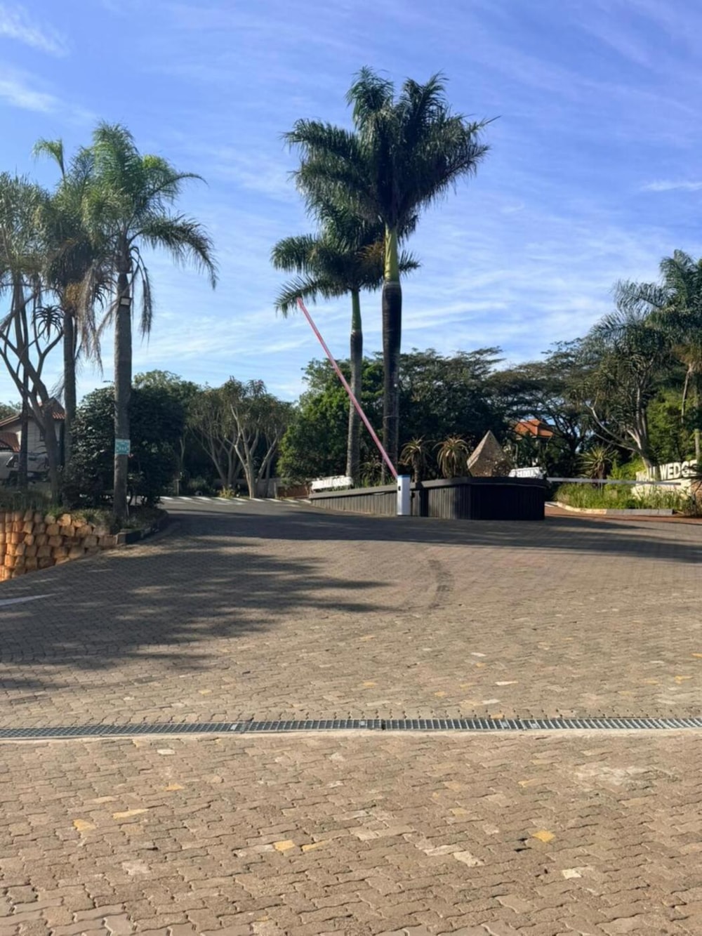 Commercial Building to rent in Zimbali Estate - 1BD1741308 Commercial Building to rent in Zimbali Estate - 1BD1741308