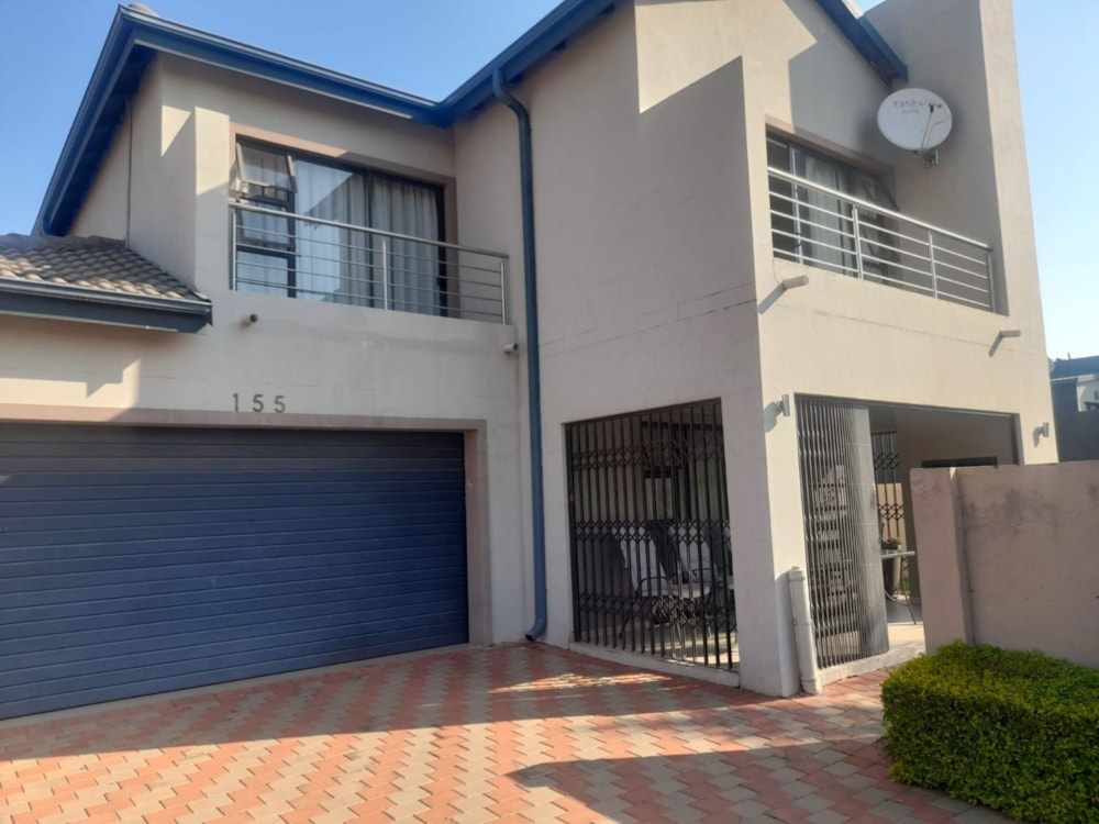 House for sale in Derdepoort - PTM1741317 House for sale in Derdepoort - PTM1741317
