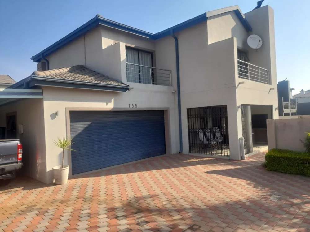 House for sale in Derdepoort - PTM1741317
