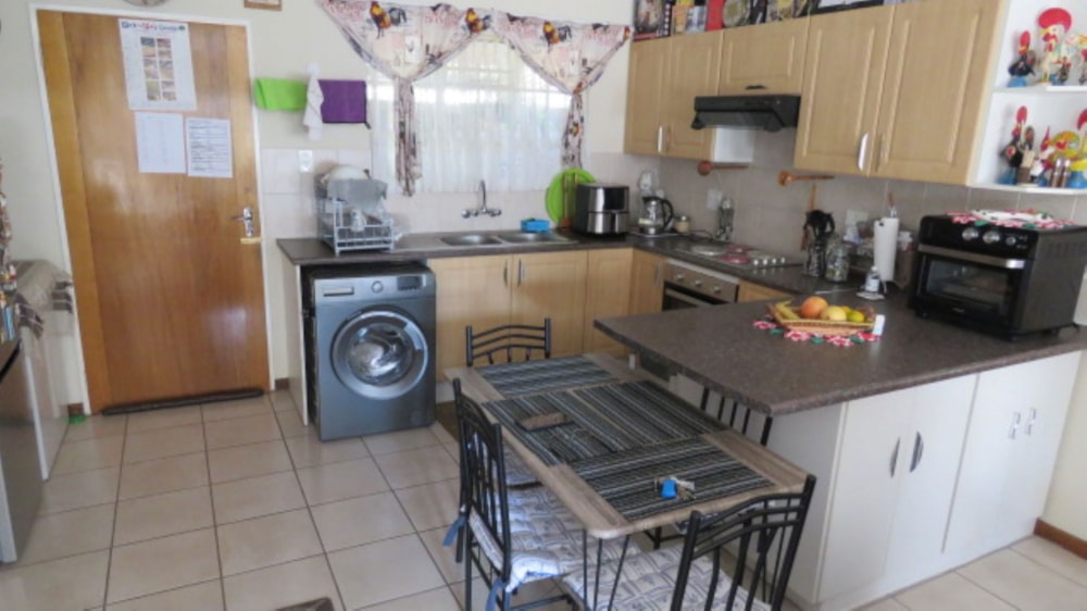 Garden retirement home for sale in Bela Bela - 1MDM1741275