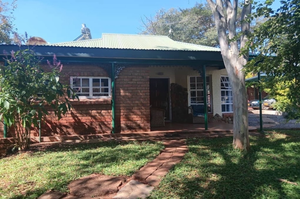Retirement home for sale in Suburbs, Zimbabwe - 3ZB1741343