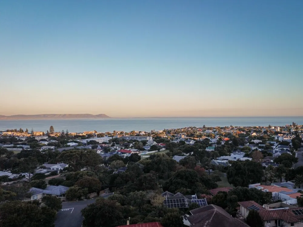 Vacant land for sale in Northcliff, Hermanus - HF1741412 Vacant land for sale in Northcliff, Hermanus - HF1741412