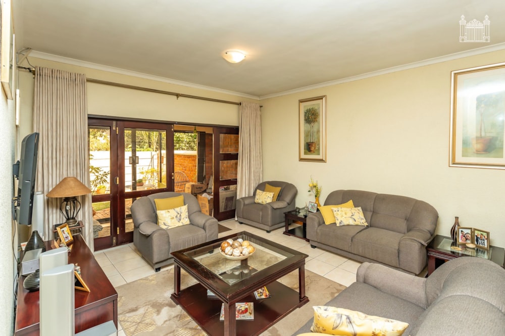 Townhouse to rent in Newlands, Zimbabwe - 3ZB1741458