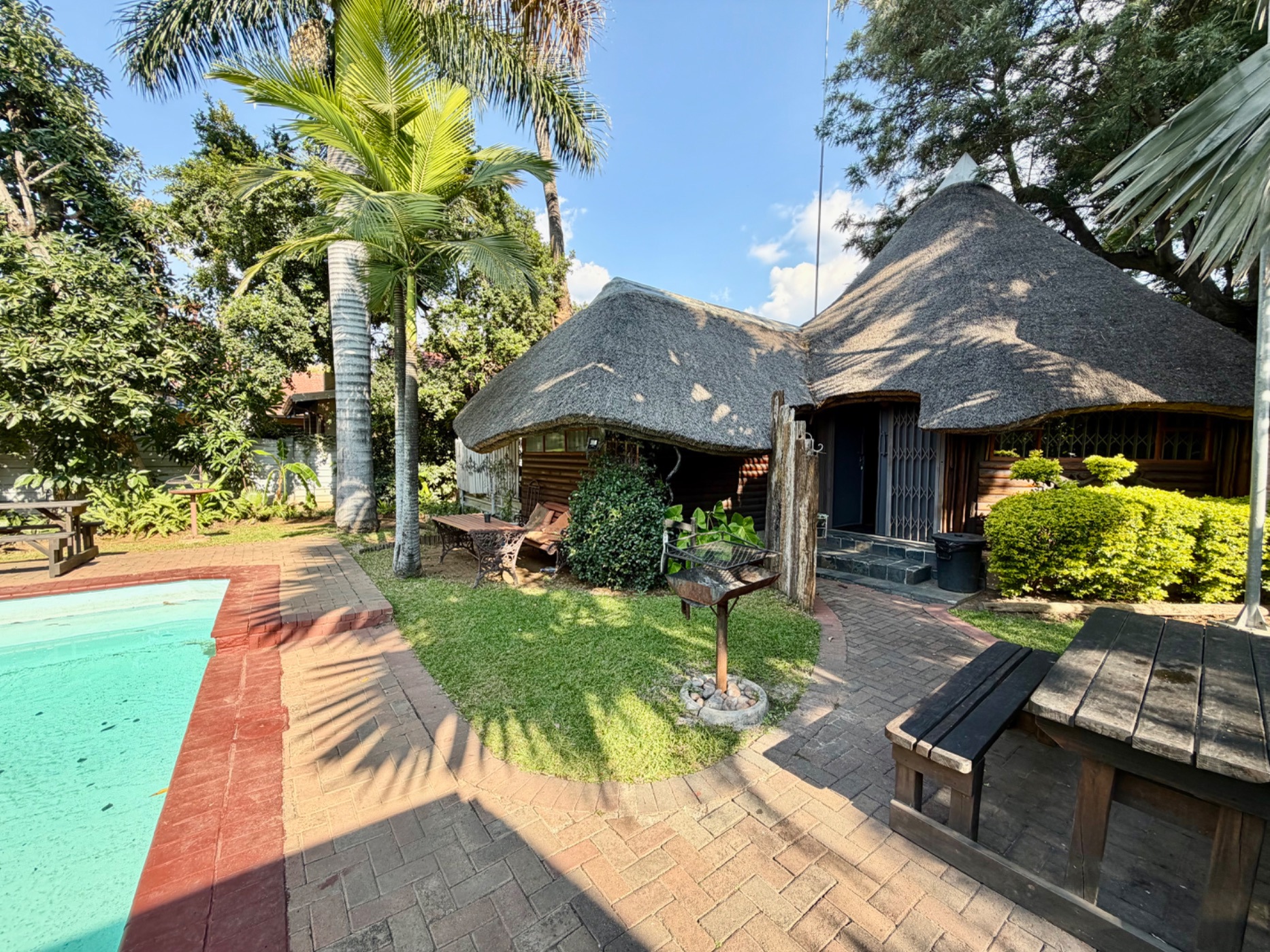 Bachelor apartment to rent in Rustenburg - 1RU1741460