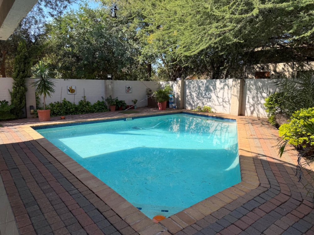 House for sale in Gaborone, Botswana - 3BO1741463 House for sale in Gaborone, Botswana - 3BO1741463