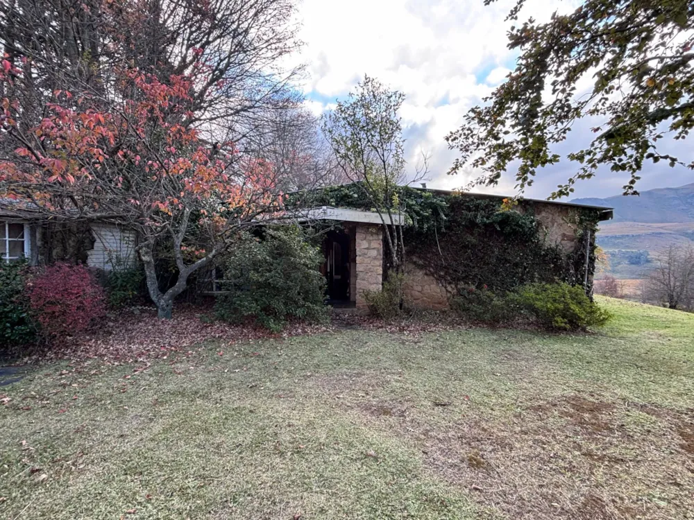 Smallholding sold in Underberg - 1UB1739575