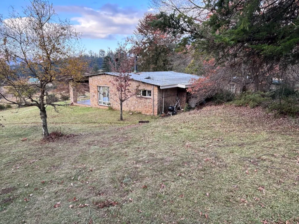 Smallholding sold in Underberg - 1UB1739575