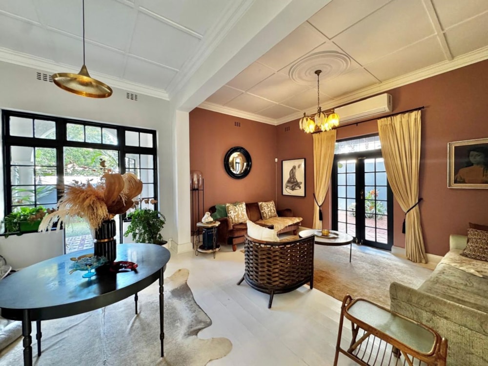 Double-storey house for sale in Morningside, Durban - 1DA1740554 Double-storey house for sale in Morningside, Durban - 1DA1740554