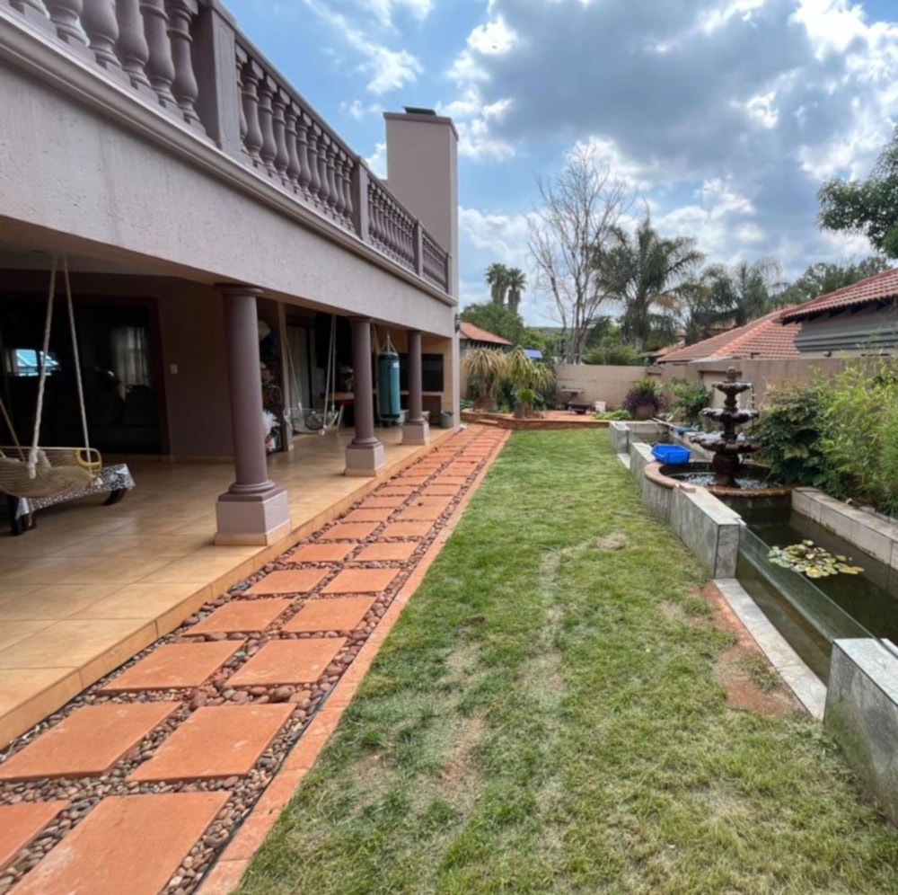 Golf estate house for sale in Moreleta Park - PT1740532 Golf estate house for sale in Moreleta Park - PT1740532