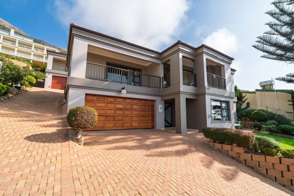 Double-storey house for sale in Froggy Farm - FH1739975