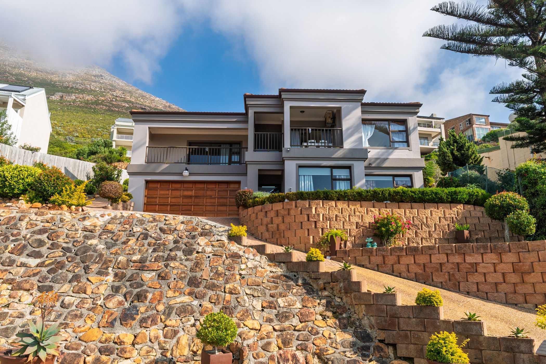 Double-storey house for sale in Froggy Farm - FH1739975