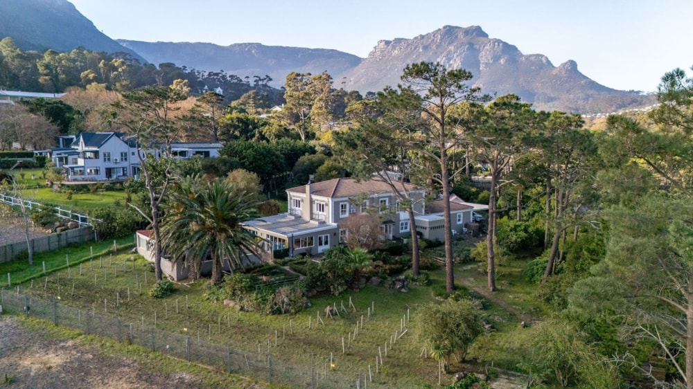 Double-storey house for sale in Hout Bay - HOB1740580 Double-storey house for sale in Hout Bay - HOB1740580