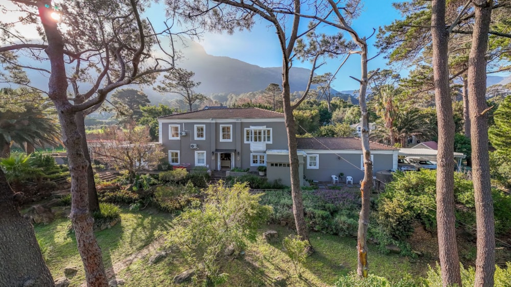 Double-storey house for sale in Hout Bay - HOB1740580 Double-storey house for sale in Hout Bay - HOB1740580