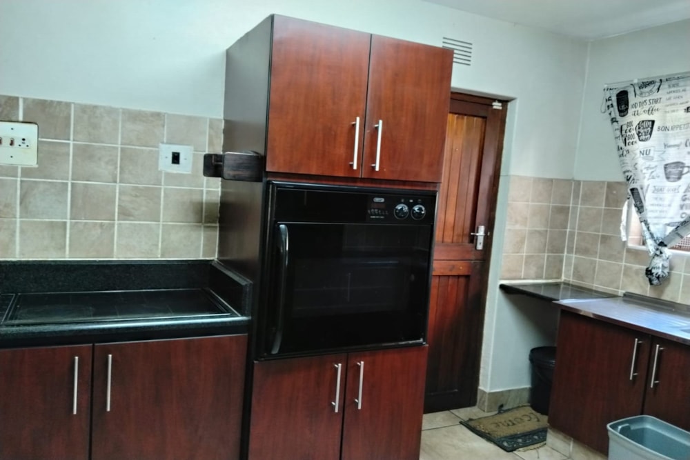 Townhouse to rent in Amanzimtoti - 1WB1740994