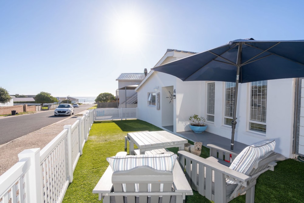 Double-storey house for sale in Yzerfontein - LA1739836