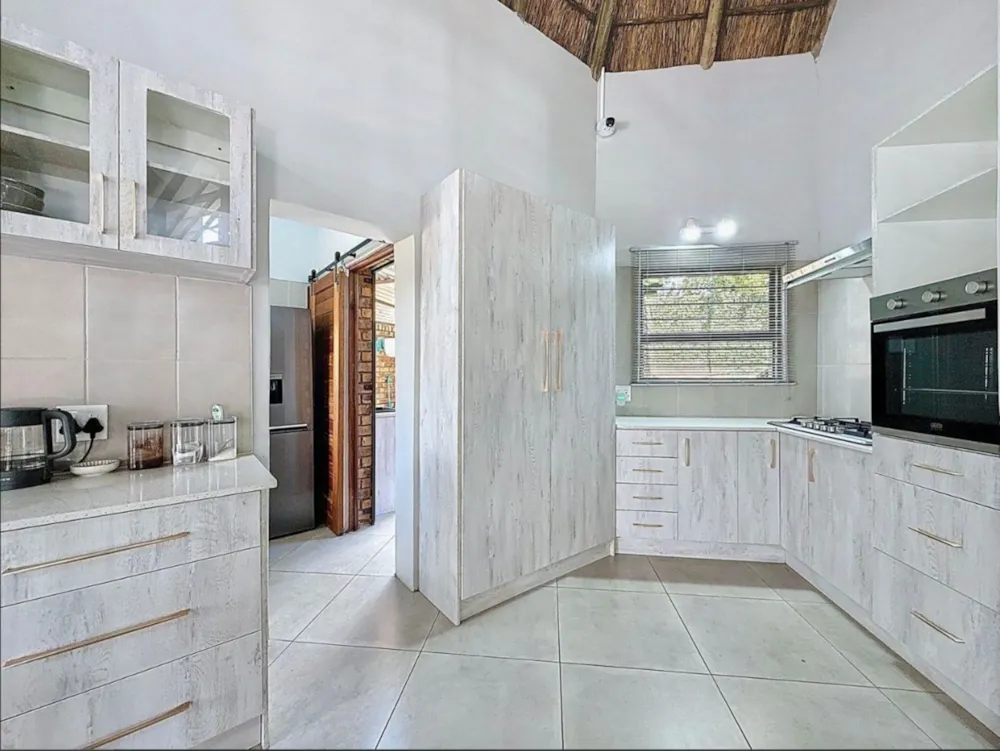 Double-storey house for sale in Faerie Glen - PT1739228 Double-storey house for sale in Faerie Glen - PT1739228