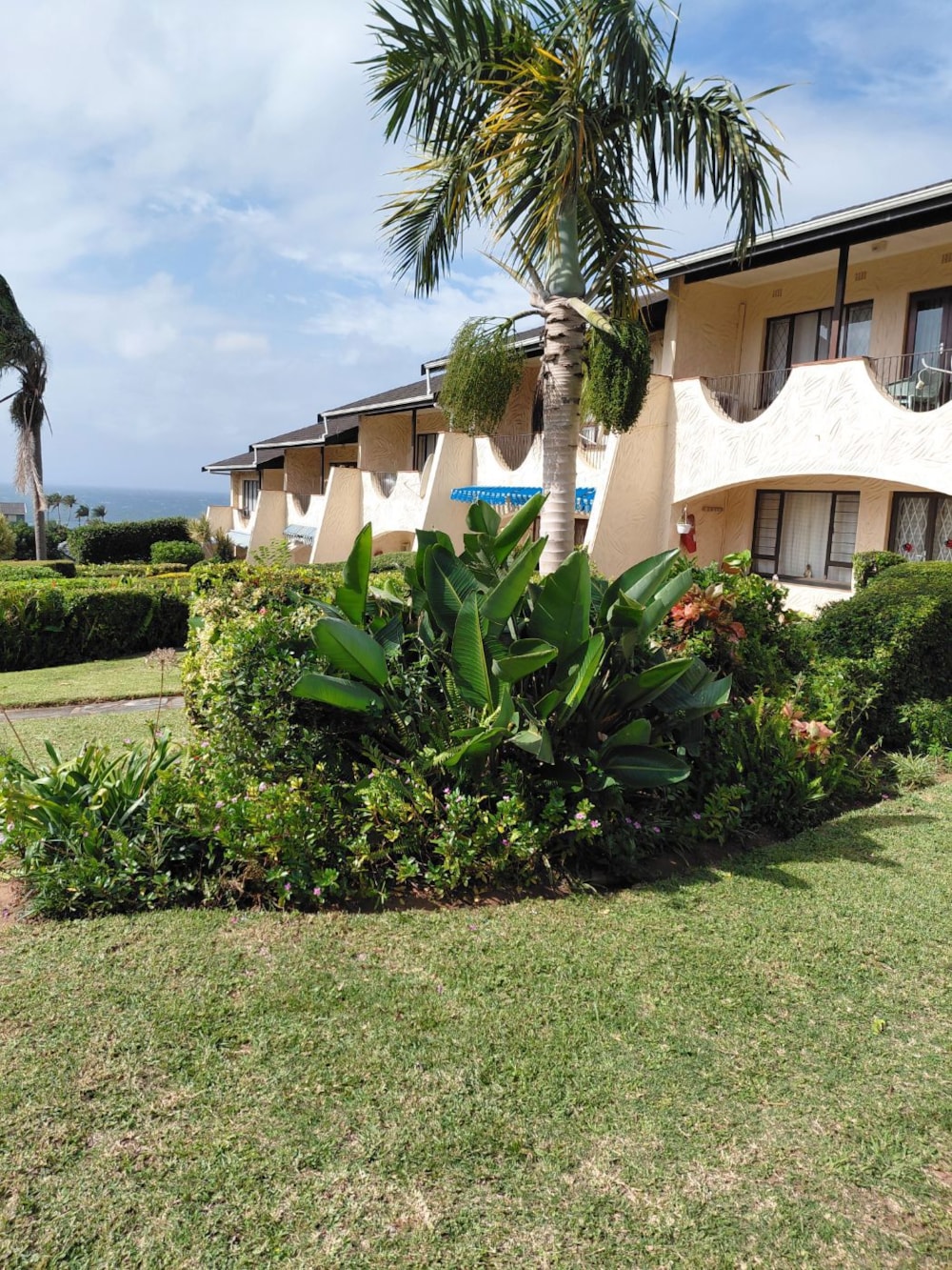 Double-storey apartment for sale in Scottburgh - 1si1613797 Double-storey apartment for sale in Scottburgh - 1si1613797