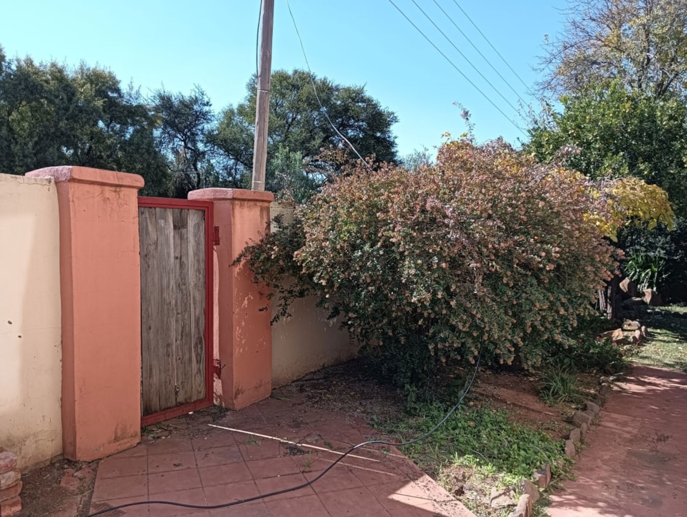 Double-storey house for sale in Brandfort - 1BX1740762 Double-storey house for sale in Brandfort - 1BX1740762