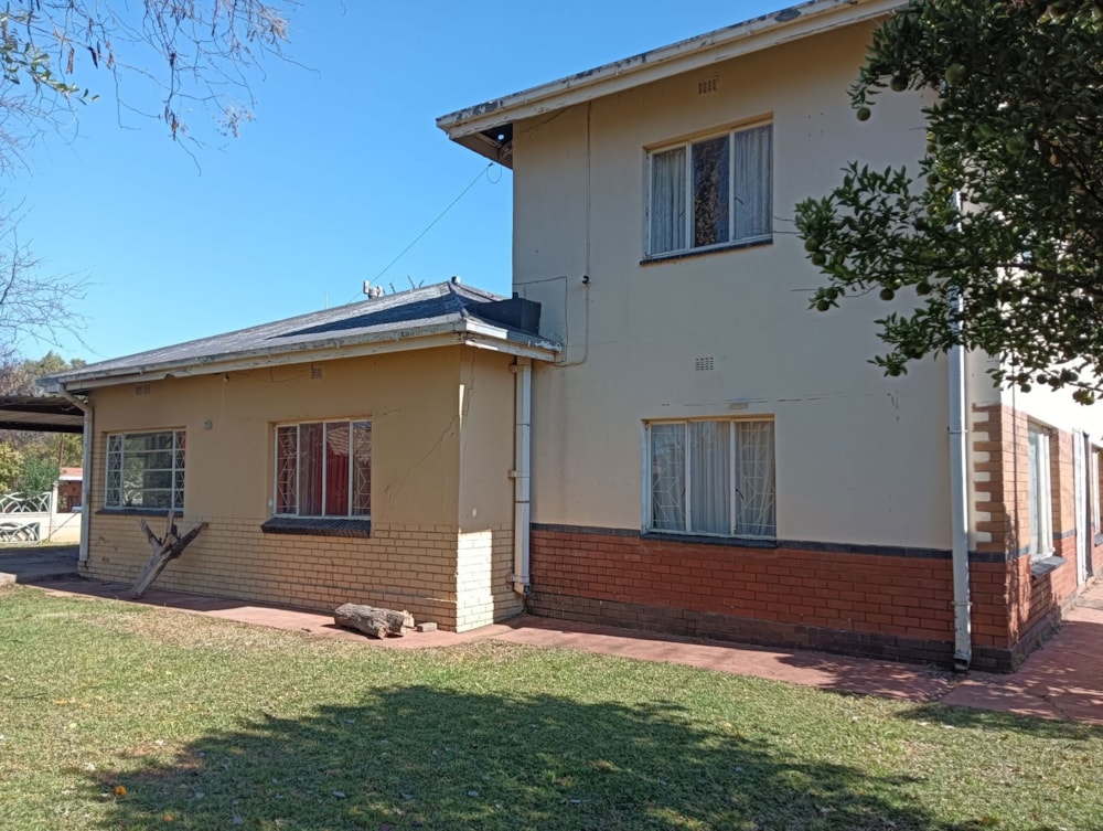 Double-storey house for sale in Brandfort - 1BX1740762
