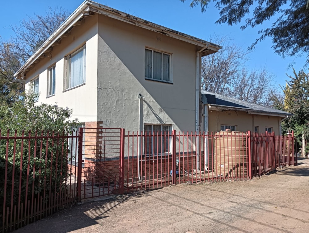 Double-storey house for sale in Brandfort - 1BX1740762