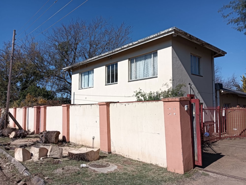 Double-storey house for sale in Brandfort - 1BX1740762