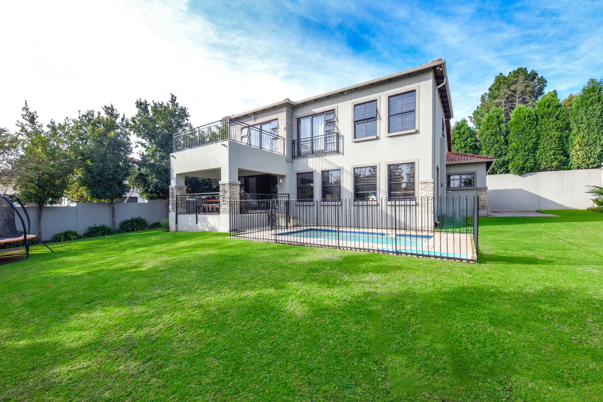 Double-storey cluster for sale in Morningside, Sandton - HP1741050