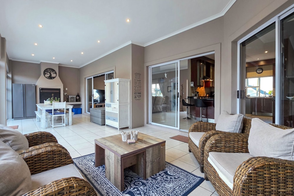 Double-storey house for sale in West Beach, Blouberg - 1TV1738668 Double-storey house for sale in West Beach, Blouberg - 1TV1738668