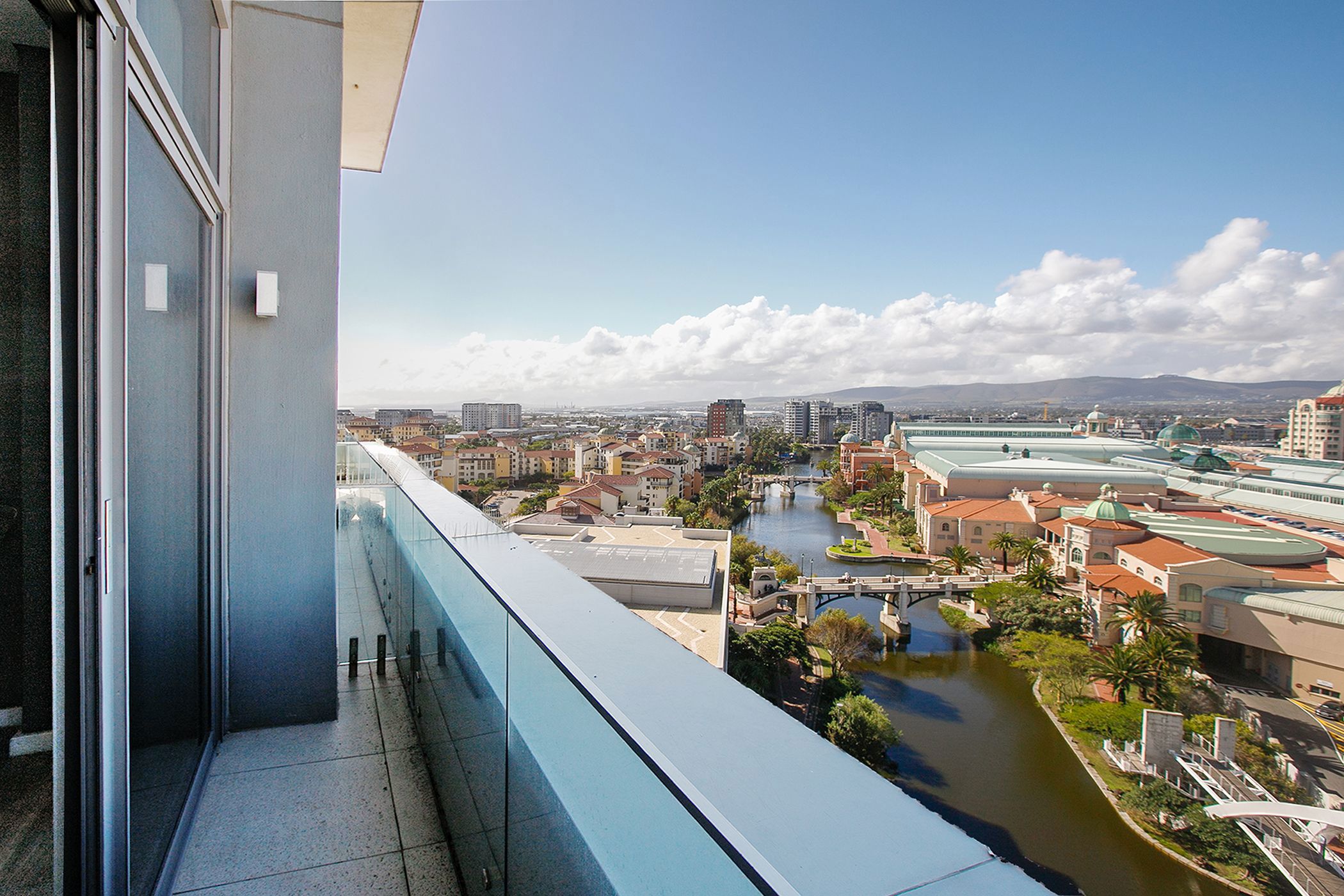 Apartment for sale in Century City - 1TV1738430