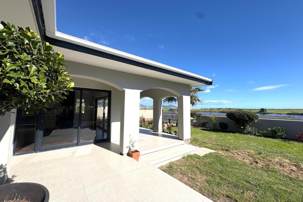 House to rent in Milnerton - 1TV1739079