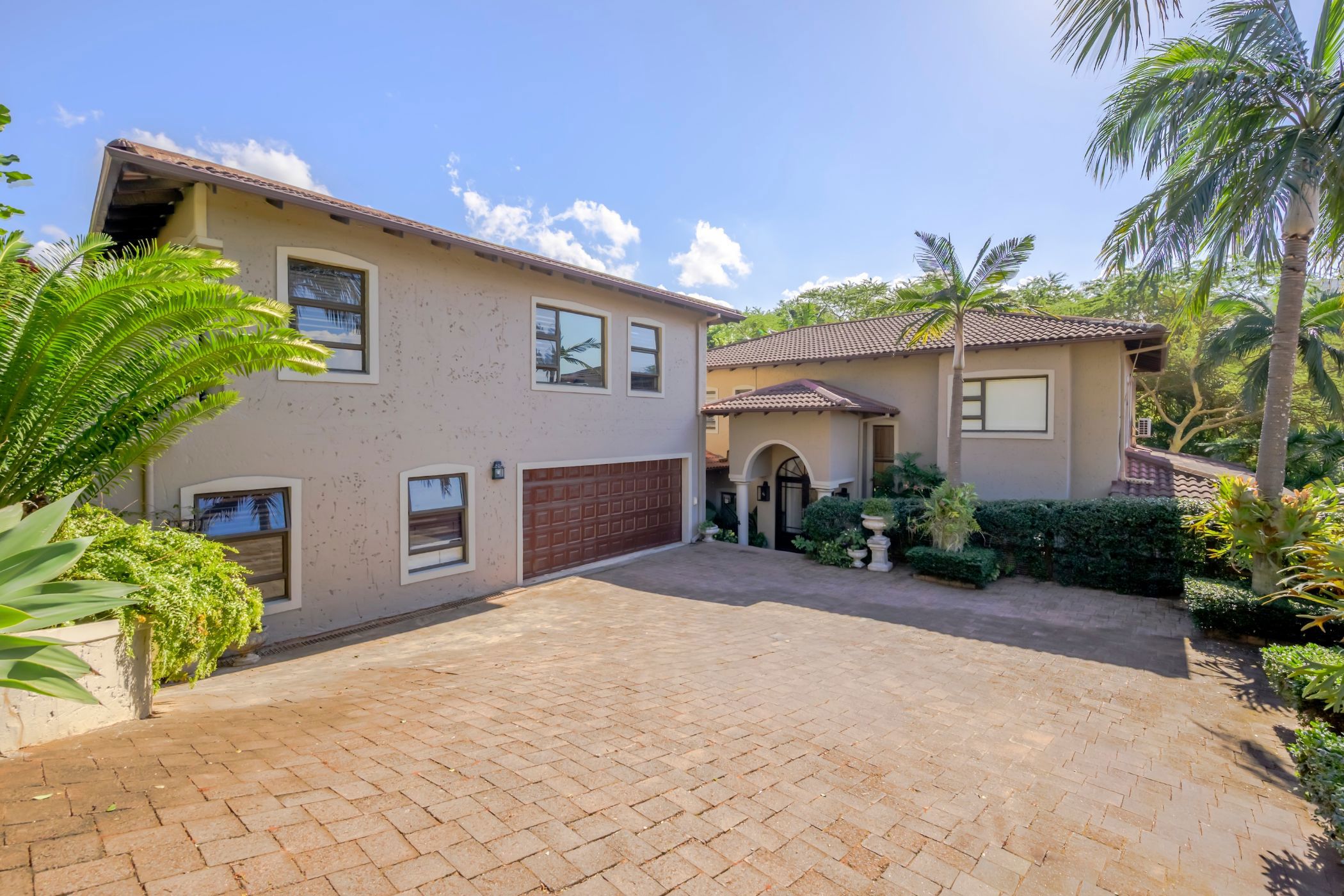 Townhouse for sale in La Lucia - 1ND1740200