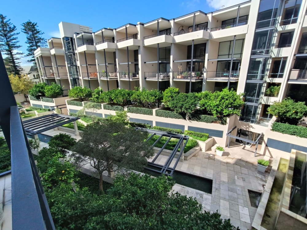 Double-storey apartment to rent in Gardens - CBL1738859