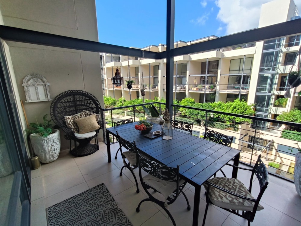 Double-storey apartment to rent in Gardens - CBL1738859