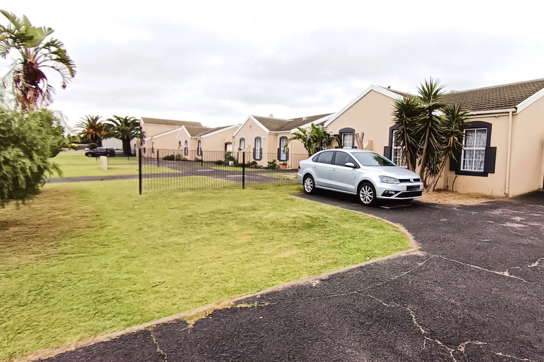 Townhouse to rent in Parklands - 1TV1739183
