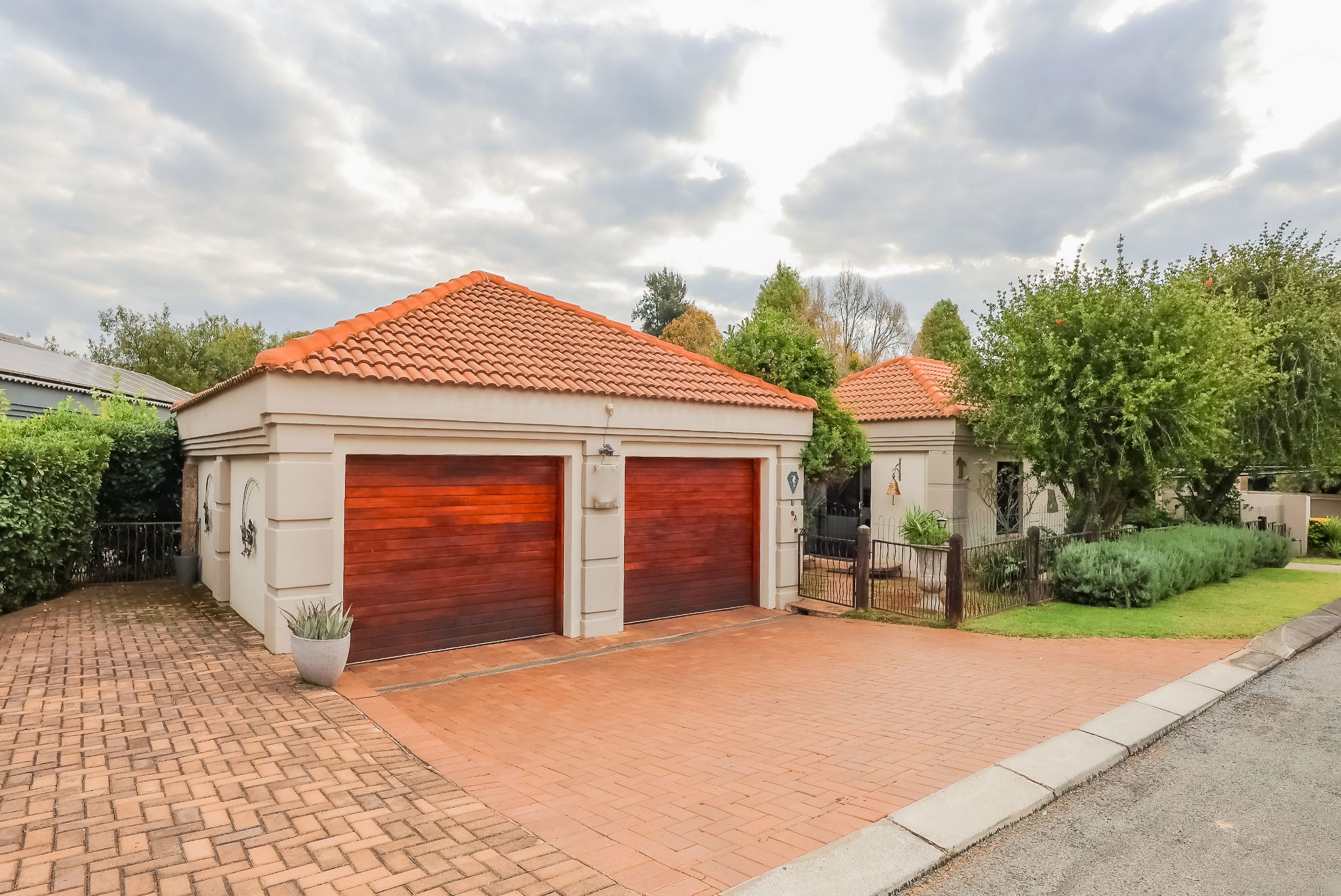Security estate home for sale in Westlake, Hartbeespoort - 1HR1740912
