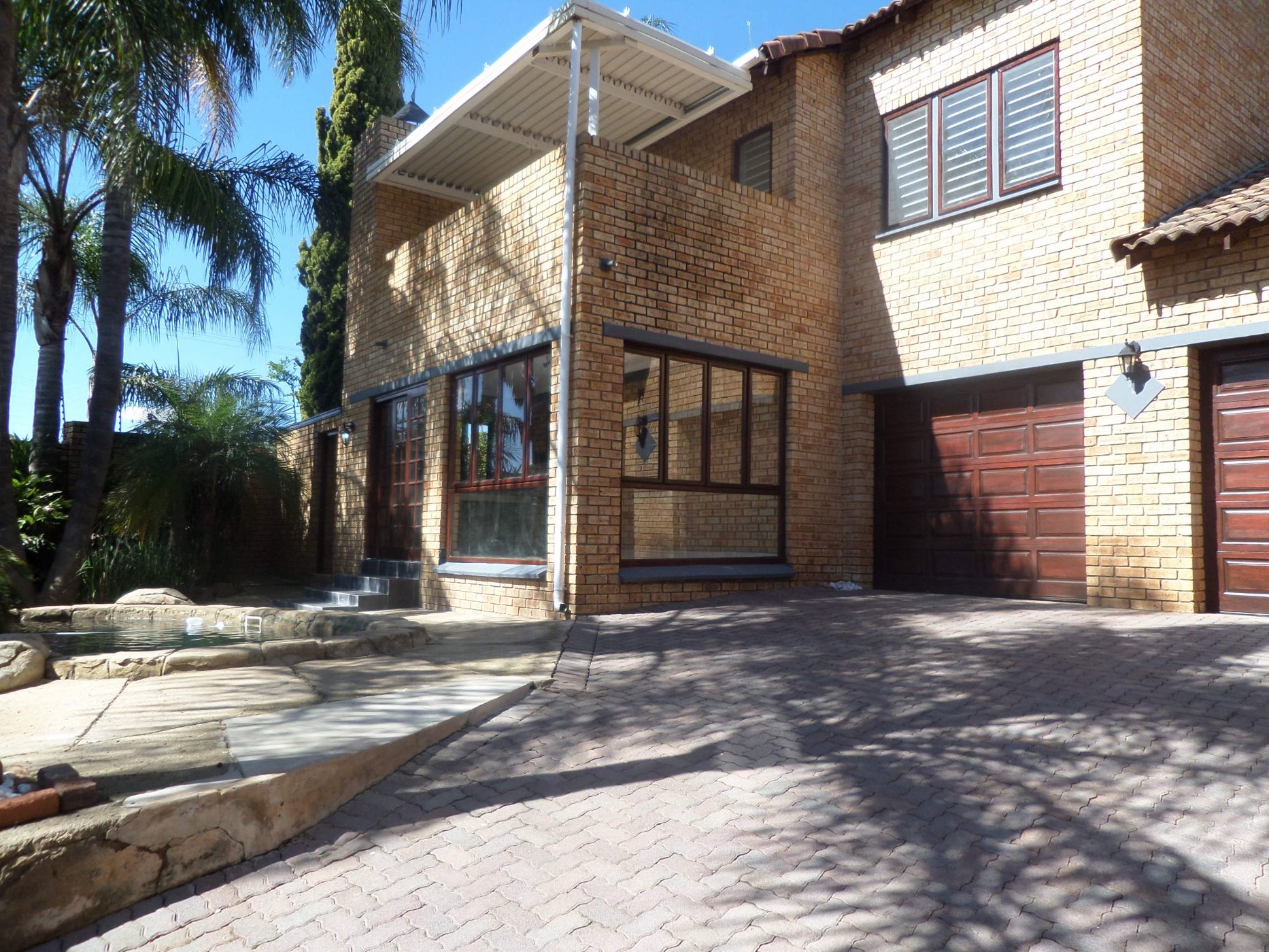 Townhouse for sale in Ruimsig - RAN1734876